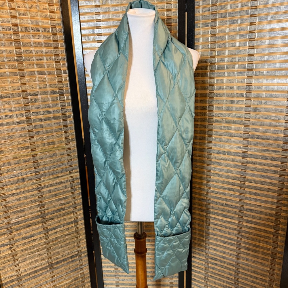Eddie Bauer Quilted Down Scarf Women OS Teal Blue Puffer Hand Pockets 3309